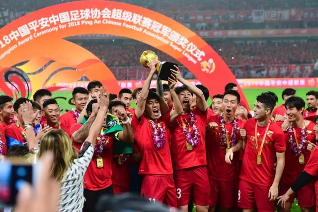 曼晚：曼城6人将缺席社区盾，罗德里、奥莱利、格伊、谢尔基在列